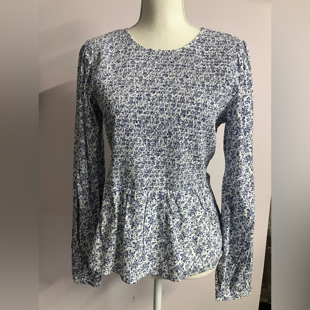 Women’s Cottagecore/Peasant Blouse/Top, Medium, Smocked, Blue/White